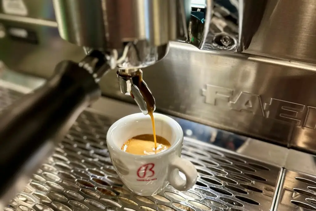 cafeamkai-caffe-B-espresso-maschine