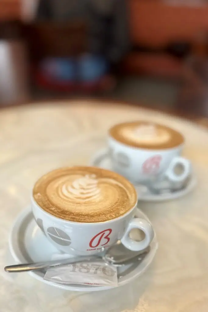 cafeamkai-cappuccino-close